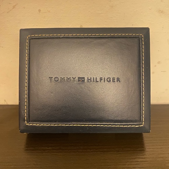 Tommy Hilfiger Wallet - Brown - Picture 5 of 5